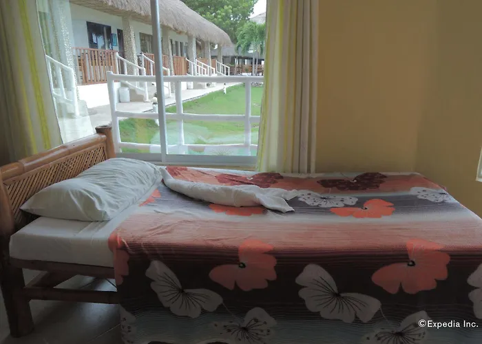 Ermi-beach-resort Oslob